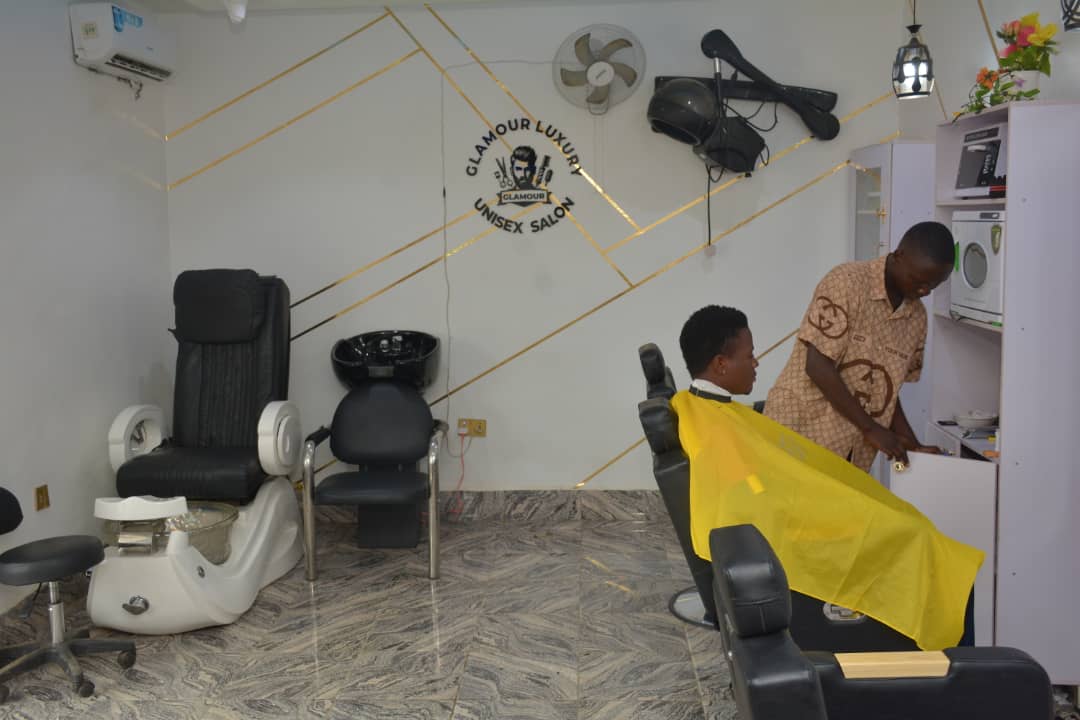 Glamour Luxury Unisex Salon